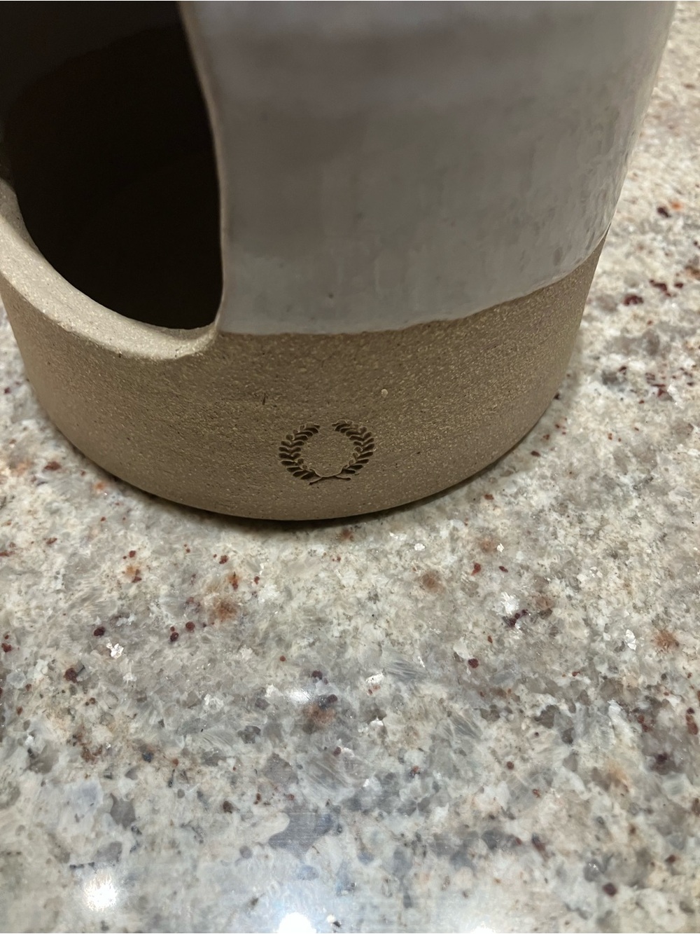 Farmhouse Pottery Beehive Salt Cellar - Picture 2 of 12
